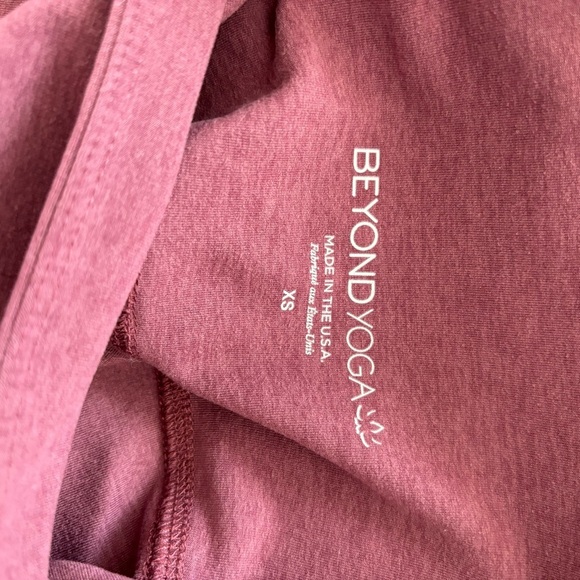 Beyond Yoga Spacedye High Waisted Capri Legging Pale Plum Heather  Size XS - Picture 7 of 8